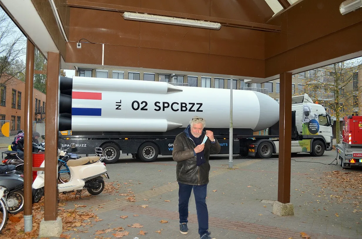 Beeld bij project “Het Spacebuzz Project van andré kuipers en Amstelidee zijn geland in Amstelveen”