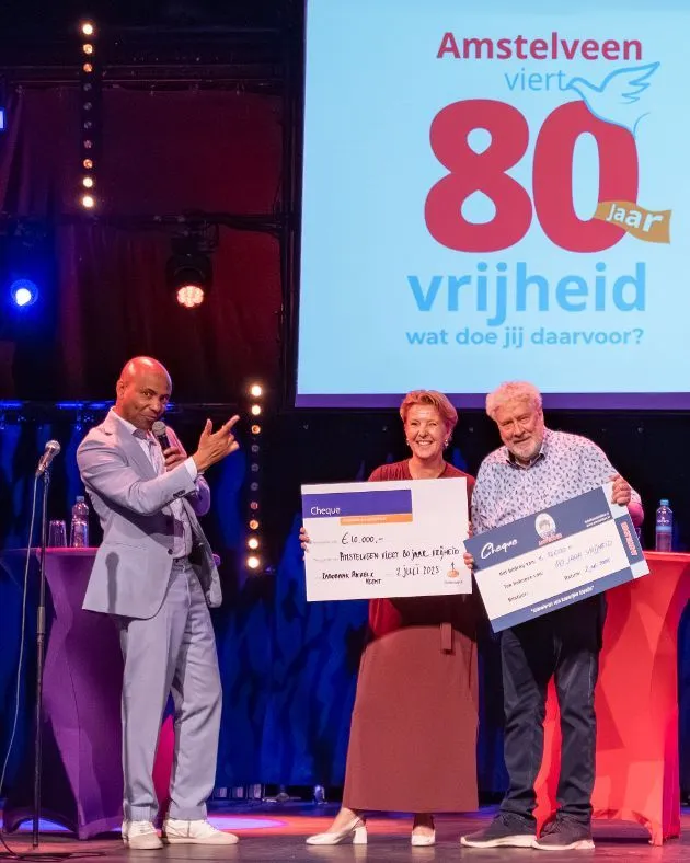 Beeld bij project “Amstelveen Viert 80 Jaar Vrijheid(Amstelidee en Rabobank Amstel en Vecht cosponsoren)”